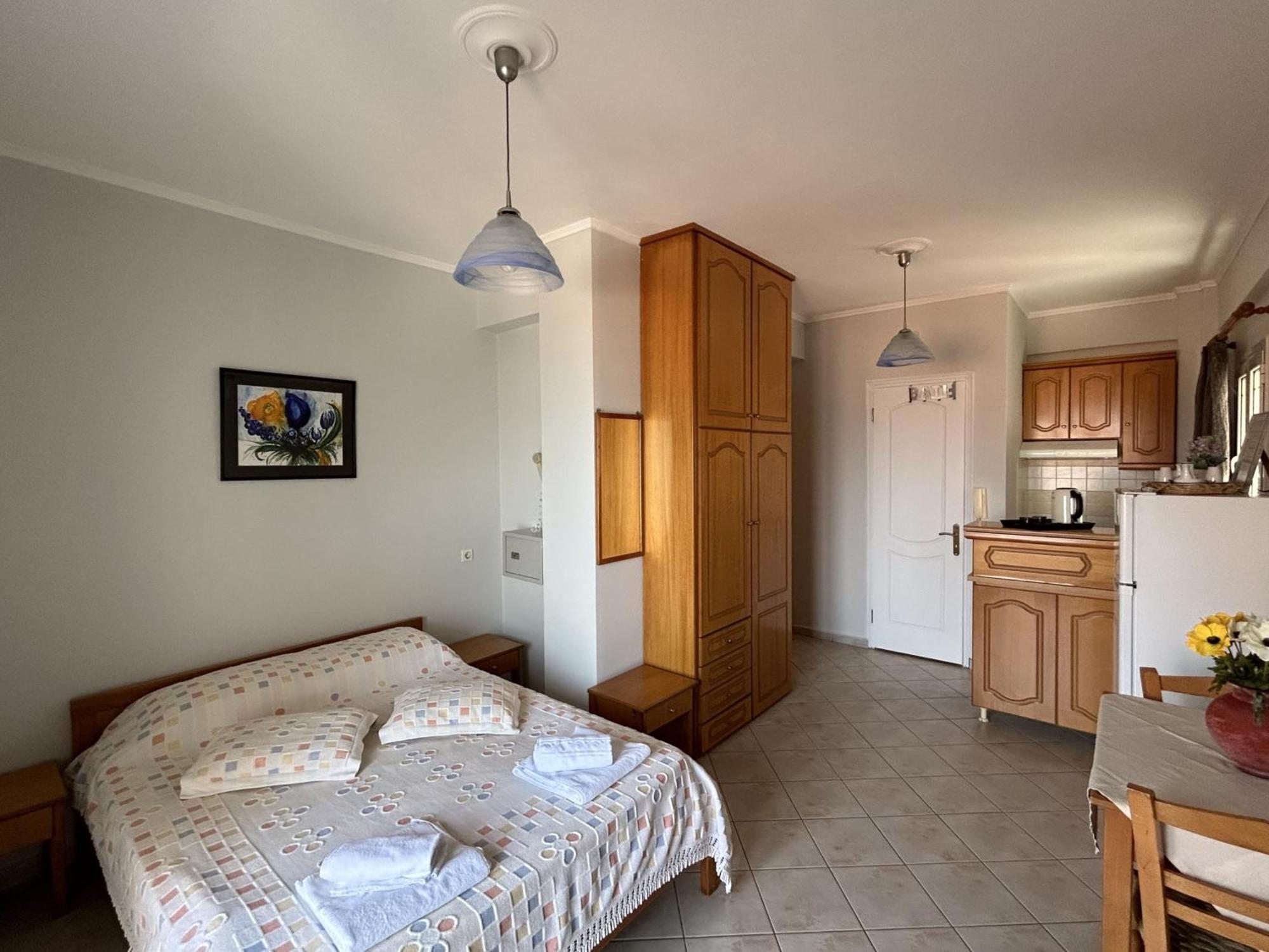 Brati II Beach Hotel Arkoudi Bagian luar foto
