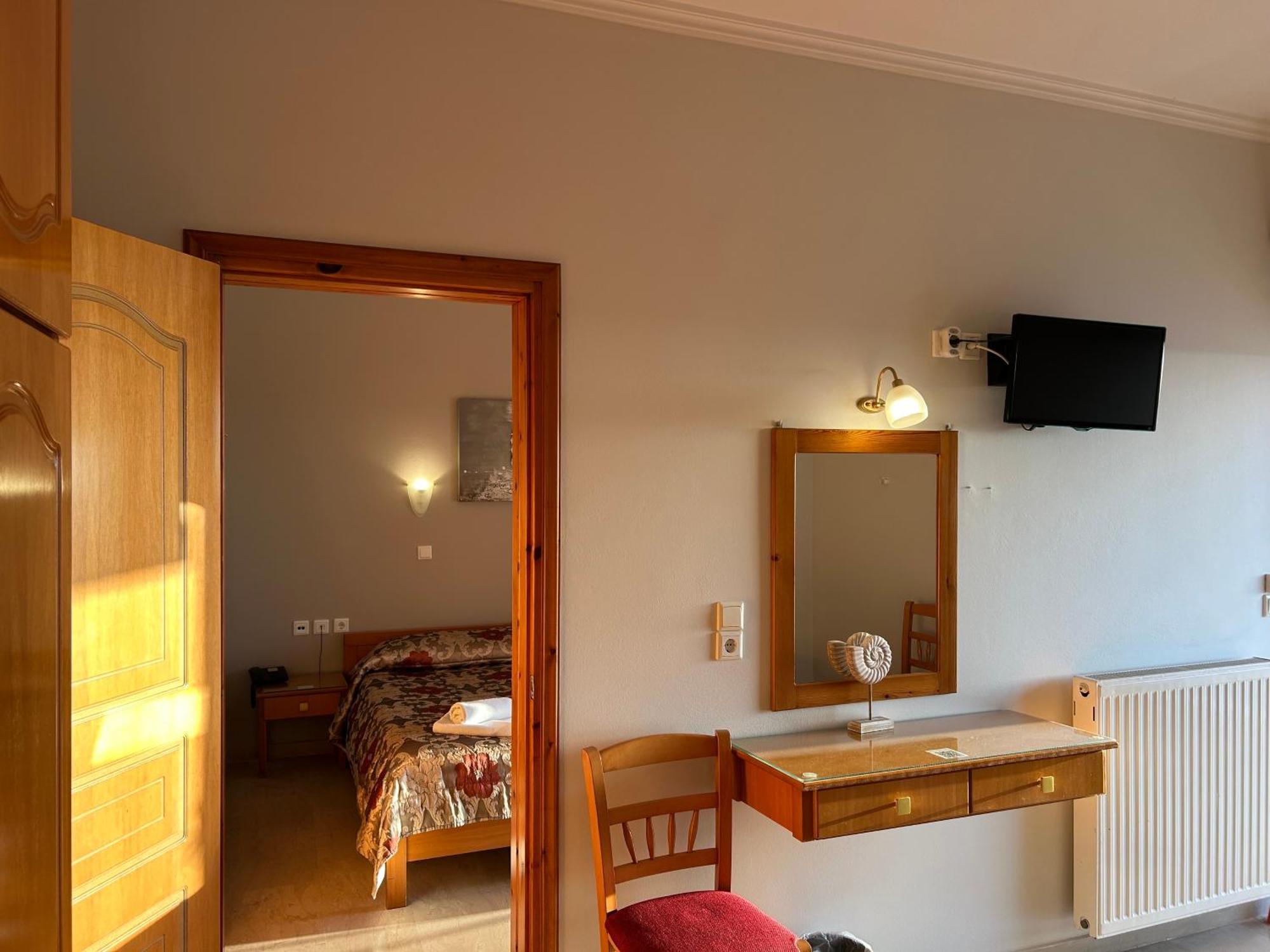 Brati II Beach Hotel Arkoudi Bagian luar foto